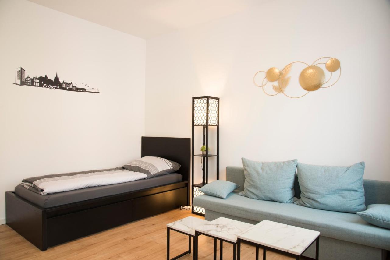 Schoene Ferienwohnung 78M2, 3 Schlafzimmer, 2 Baeder, Zentrumnah, 1Og Erfurt Dış mekan fotoğraf