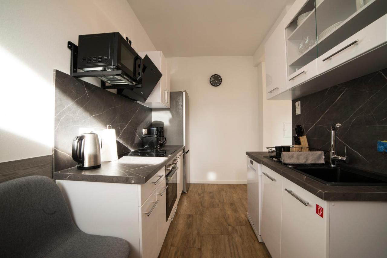 Schoene Ferienwohnung 78M2, 3 Schlafzimmer, 2 Baeder, Zentrumnah, 1Og Erfurt Dış mekan fotoğraf